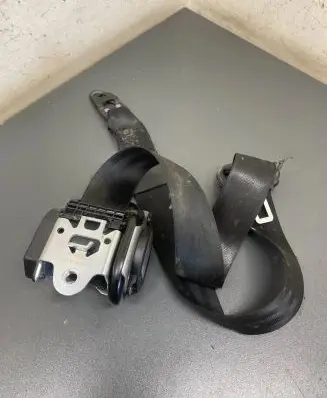Audi A4 S4 B7 8E 8H Front seatbelt 560788401 008L000