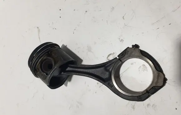 Mercedes-Benz C W204 Piston with connecting rod 0830923