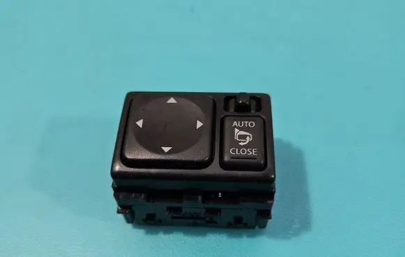 Nissan Juke I F15 Electric window control switch IMPRK1450989