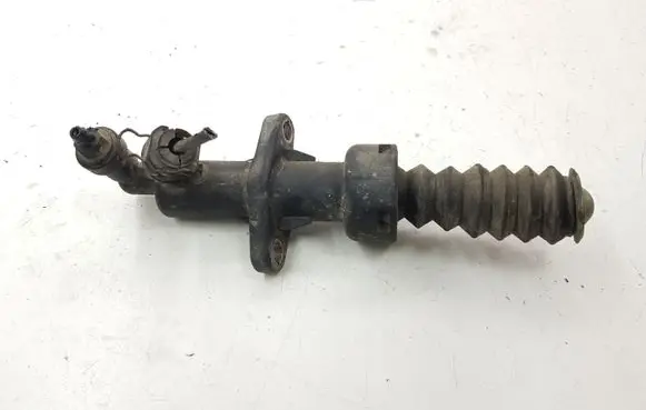 Peugeot 307 Clutch slave cylinder 