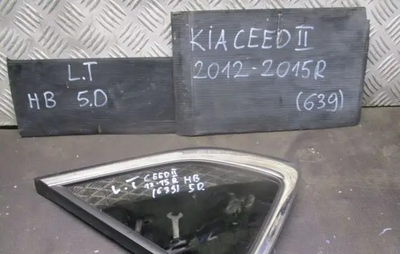 KIA Ceed Front triangle window/glass 