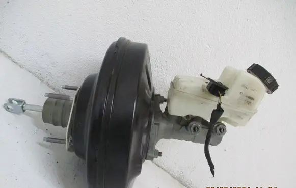 Ford Focus Brake booster JX612B195FEA