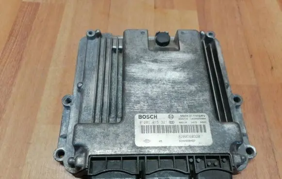 Renault Espace - Grand espace IV Engine control unit/module 0281015321 8200889497 8200560320