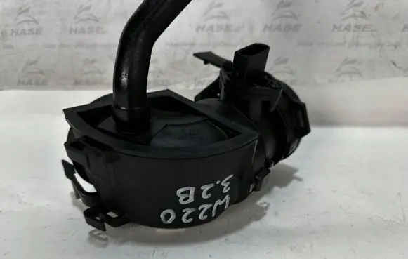 Mercedes-Benz E W211 Mass air flow meter 1120940048