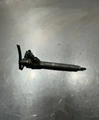 Mercedes-Benz E W211 Fuel injector 0445110177