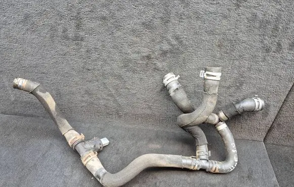 Audi Q7 4M Engine coolant pipe/hose 4M0819552A 4M0121140F 1K0121087AB