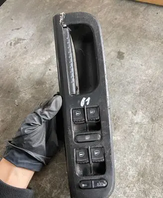 Toyota Yaris Electric window control switch 1J4955857B 03755031