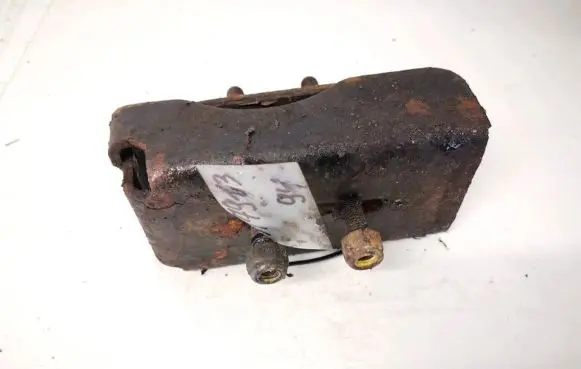 Iveco Daily 30.8 - 9 Engine mount bracket