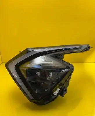 KIA Sportage Headlight/headlamp 92101R2000