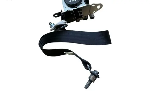 Nissan Juke I F15 Front seatbelt 6175433 6183859