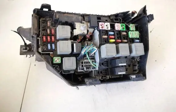Ford Galaxy Fuse box set 6g9t14a067ab 6g9t-14a067-ab