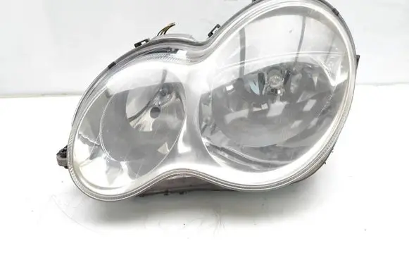 Mercedes-Benz C W203 Headlight/headlamp A2038201359