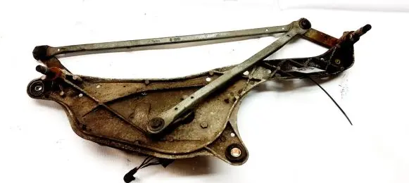 Renault Laguna II Front wiper linkage and motor