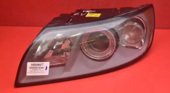 Volvo S40 Headlight/headlamp 30698885