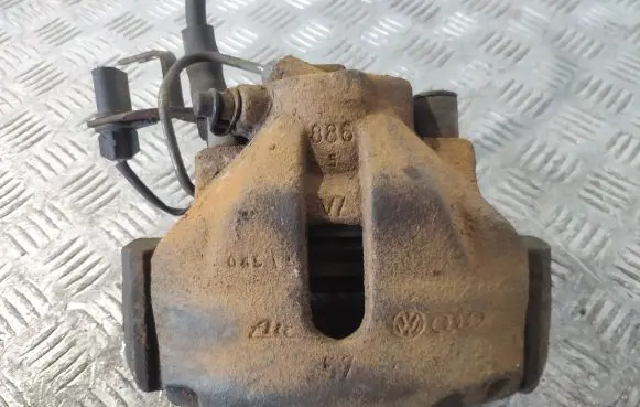 Audi A6 S6 C6 4F Front brake caliper 886