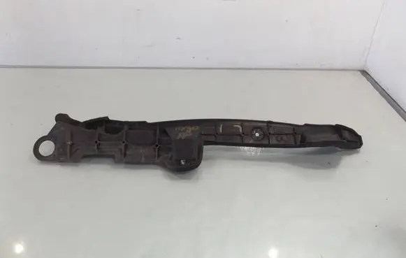 Toyota Aygo AB10 Front bumper mounting bracket 538270H010