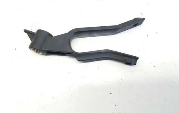 Opel Zafira B Radiator mount bracket 13162131