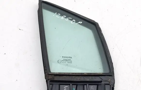 Toyota Corolla E210 E21 Front door vent window glass four-door 6821502020