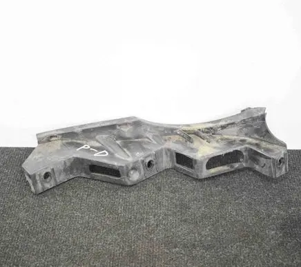 Volkswagen PASSAT B6 Front bumper mounting bracket 3C0807890
