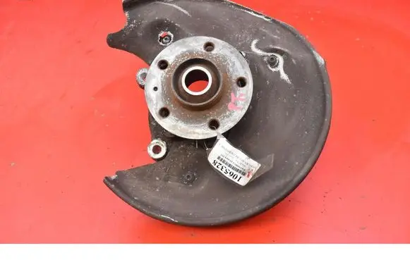 Audi A4 S4 B8 8K Front wheel hub spindle knuckle 