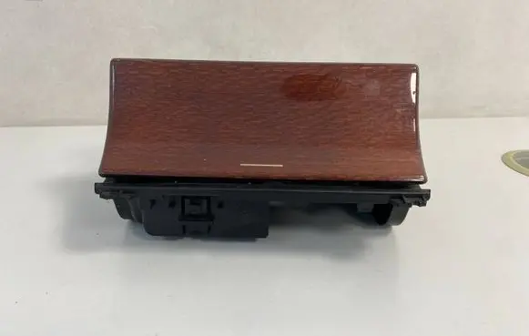 Mercedes-Benz E W210 Car ashtray