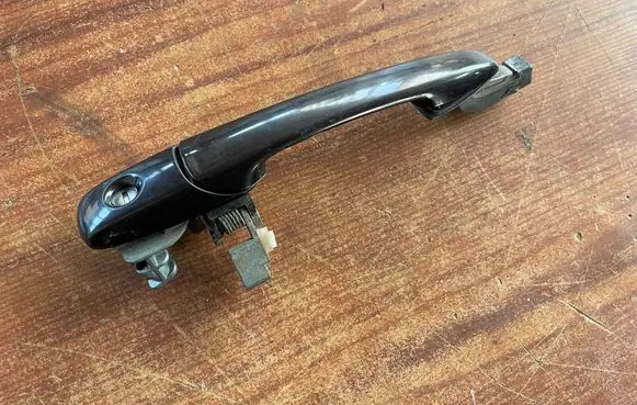 Mazda 6 Front door exterior handle