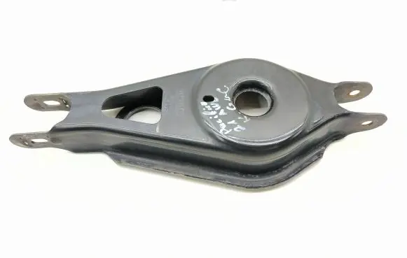 Chrysler Pacifica Rear control arm 68218021AA