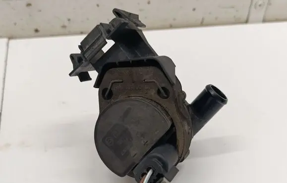 Mercedes-Benz A W177 Electric auxiliary coolant/water pump A2118350028