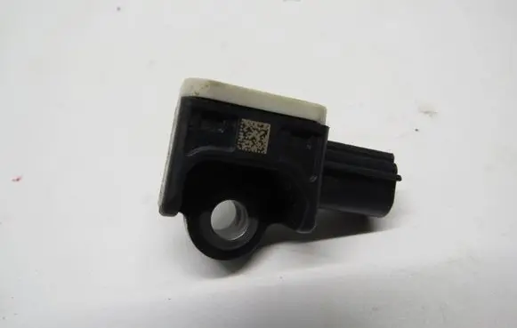 Volvo V60 Airbag deployment crash/impact sensor 31334336
