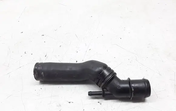 Volkswagen Golf IV Engine coolant pipe/hose