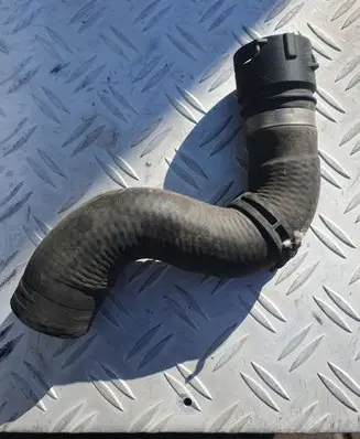 Audi A4 S4 B8 8K Engine coolant pipe/hose 8K0121101P