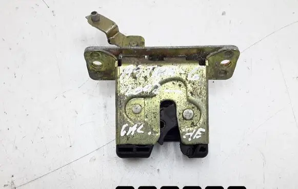 Opel Astra G Tailgate/trunk/boot lock/catch/latch 09130569