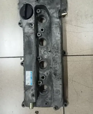 Toyota RAV 4 (XA20) Rocker cam cover 000