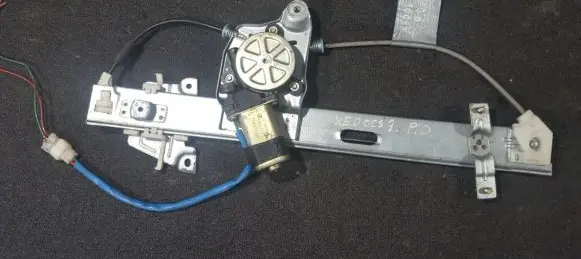 Mazda Xedos 9 Sliding door window regulator with motor