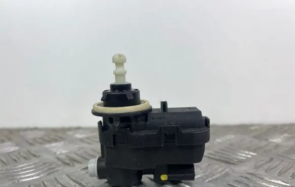 SsangYong Korando Headlight level adjustment motor 90005925