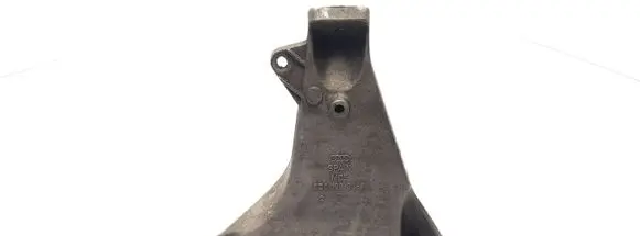 Volkswagen PASSAT B5 Engine mounting bracket 8D0199308F