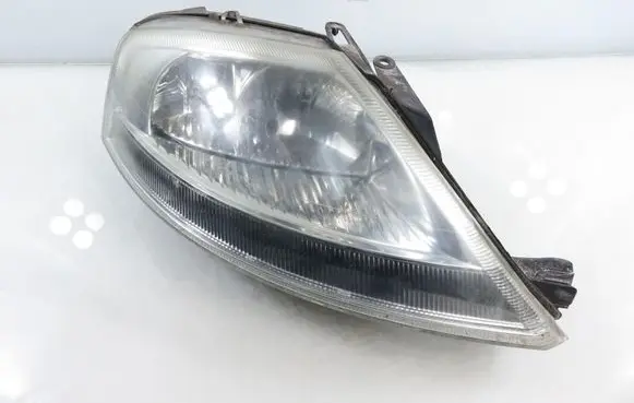 Citroen C3 Headlight/headlamp 9680157380
