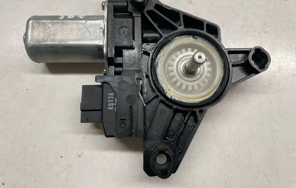 Mercedes-Benz GLS X166 Rear door window regulator motor A2469063100 2469063100
