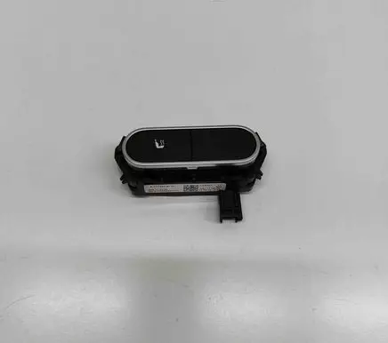 Mercedes-Benz CLA C118 X118 Seat heating switch A1779056700
