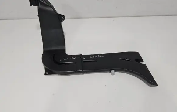 Audi S5 F5 Cabin air duct channel 8W0819805A 8W0819805 8W0819801A