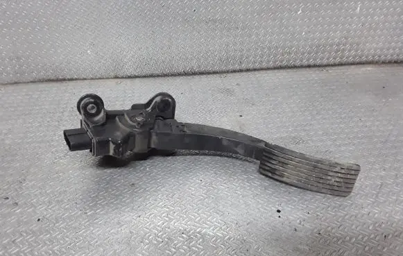 Citroen C-Crosser Accelerator throttle pedal MN101544