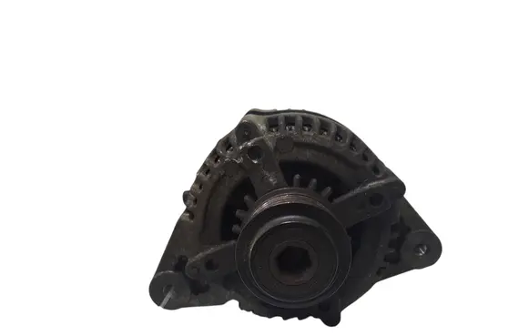 KIA Sorento Generator/alternator 373002F200 1042101060