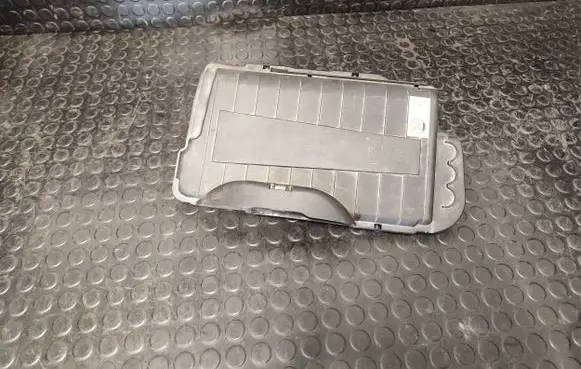 Mercedes-Benz CLA C117 X117 W117 Battery box tray cover/lid A2465410005