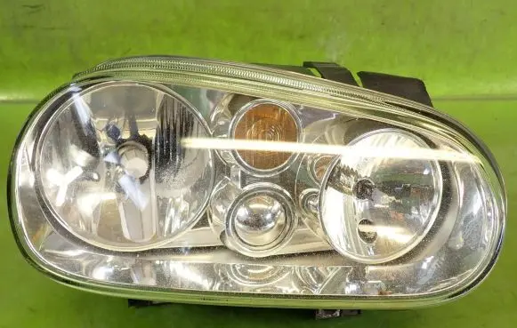 Volkswagen Golf IV Headlight/headlamp