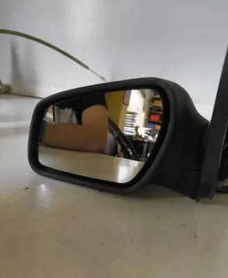 Ford Mondeo Mk III Front door electric wing mirror E11026031