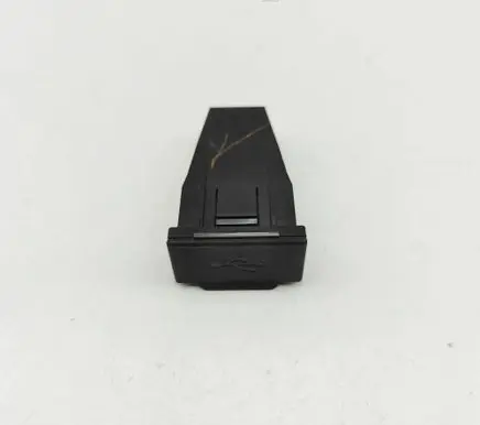 Mitsubishi Outlander USB socket connector 8718A007