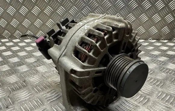 BMW X1 E84 Generator/alternator 8507624 2608669F FG18S052