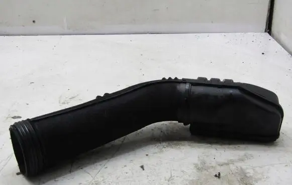 KIA Ceed Air intake hose/pipe 28210-F2000