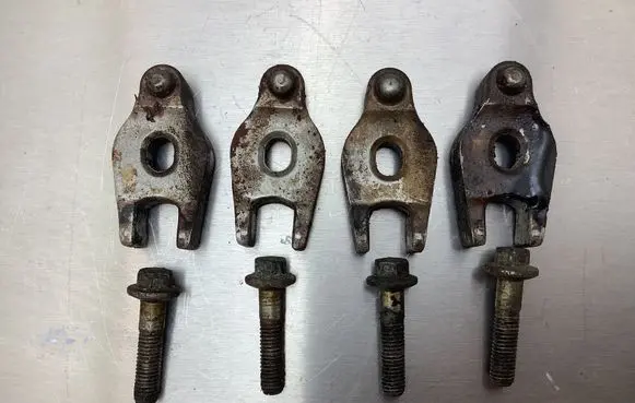 Ford S-MAX Fuel Injector clamp holder 