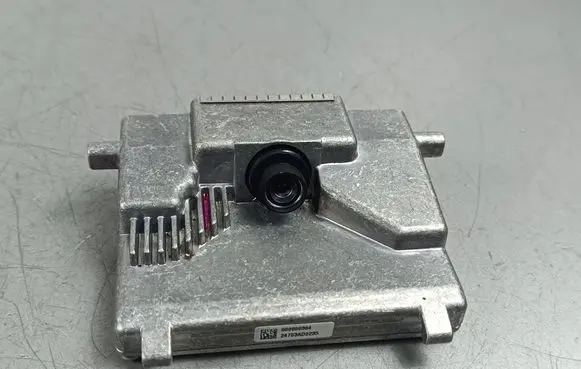 Windshield/windscreen camera